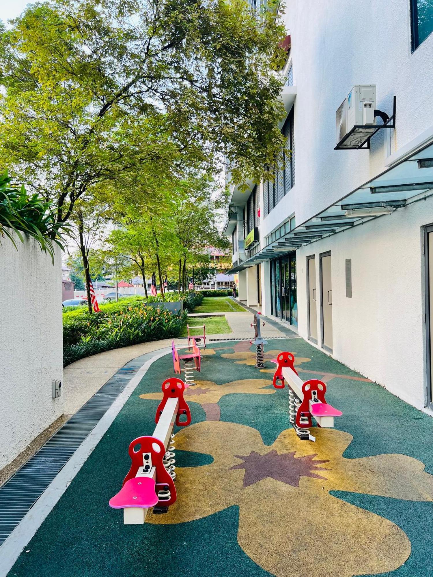 Colony Suites Klcc By Hibernate Kuala Lumpur Exterior foto